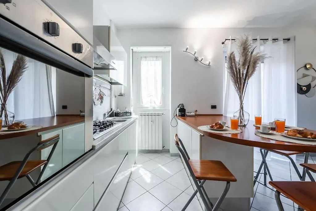 Apartament Nuovissima Dimora Con Terrazzino Mediolan Włochy
