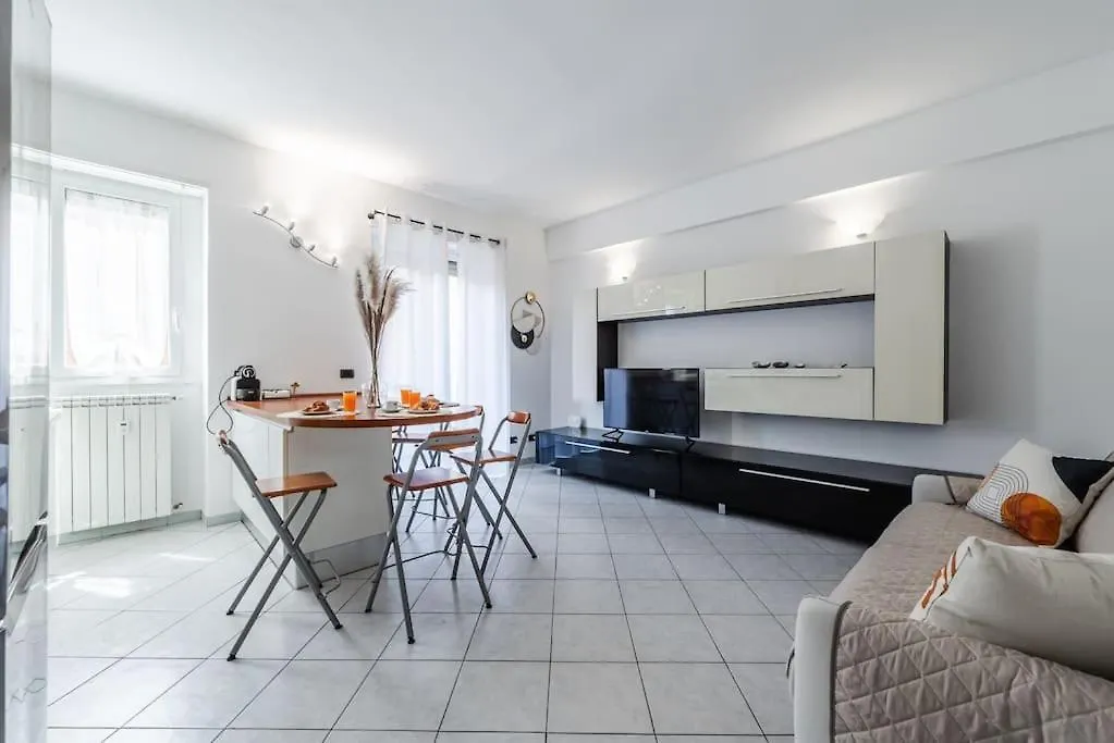Appartamento Nuovissima Dimora Con Terrazzino Milano