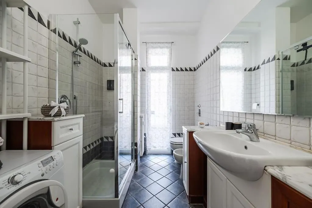 Appartamento Nuovissima Dimora Con Terrazzino Milano